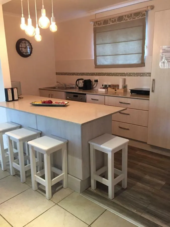22 Mill Park Villa Port Elizabeth Chalet